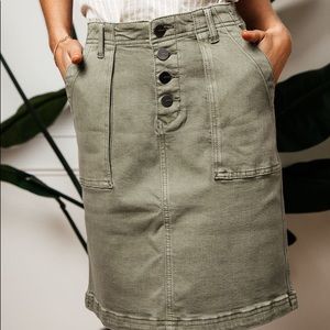 Brand new Bohme button fly green denim skirt